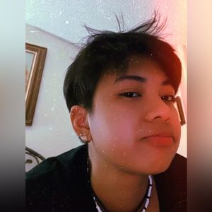 Meet your Posher, Tia